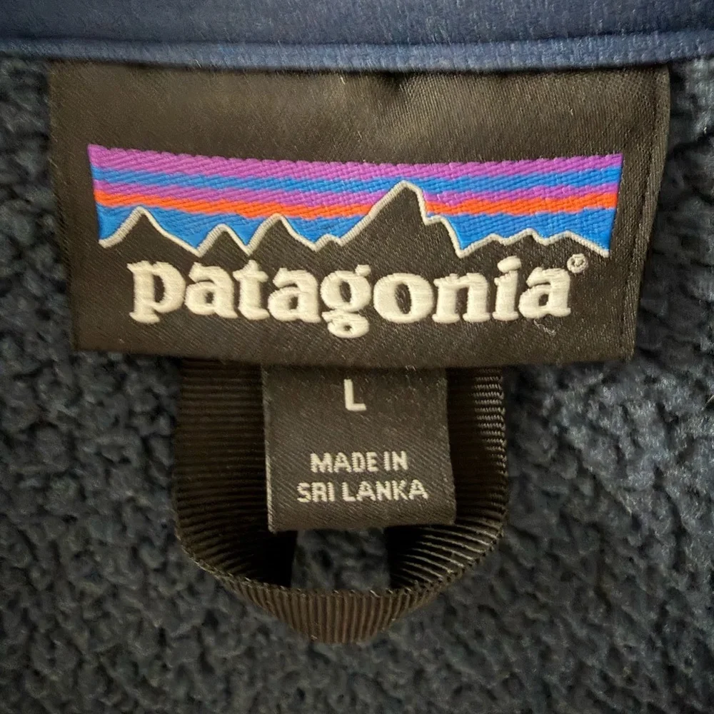 Patagonia Navy Fleece Jacket - Picture 3 of 3